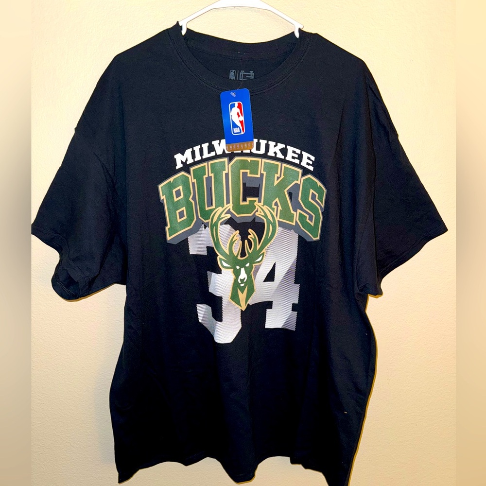 NWT NBA‎ Ultra Game Milwaukee Bucks Giannis Antetokounmpo Basketball T-shirt